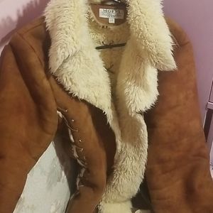 FUR COAT